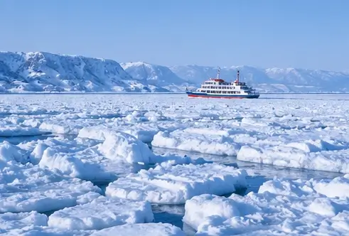 08_drift_ice_at_dawn